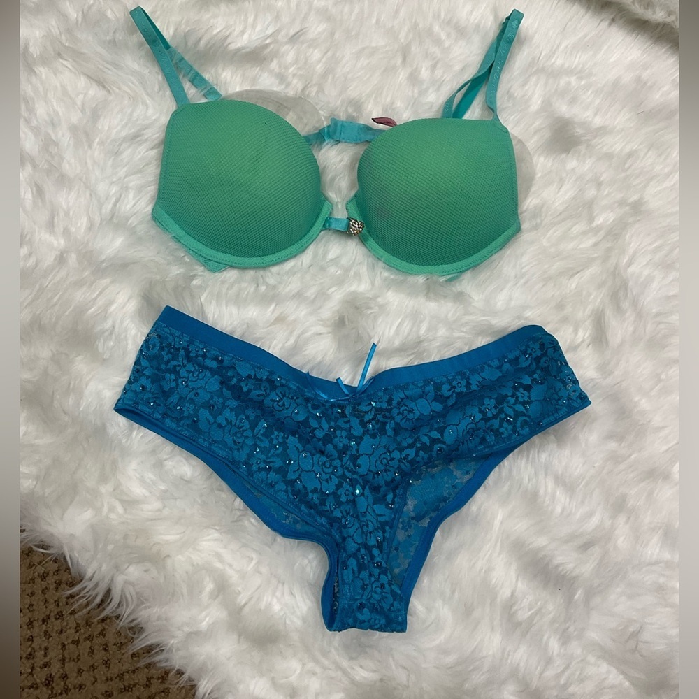 Victoria's Secret Sexy Little Things Teal & Turquoise Lace Bra Set
